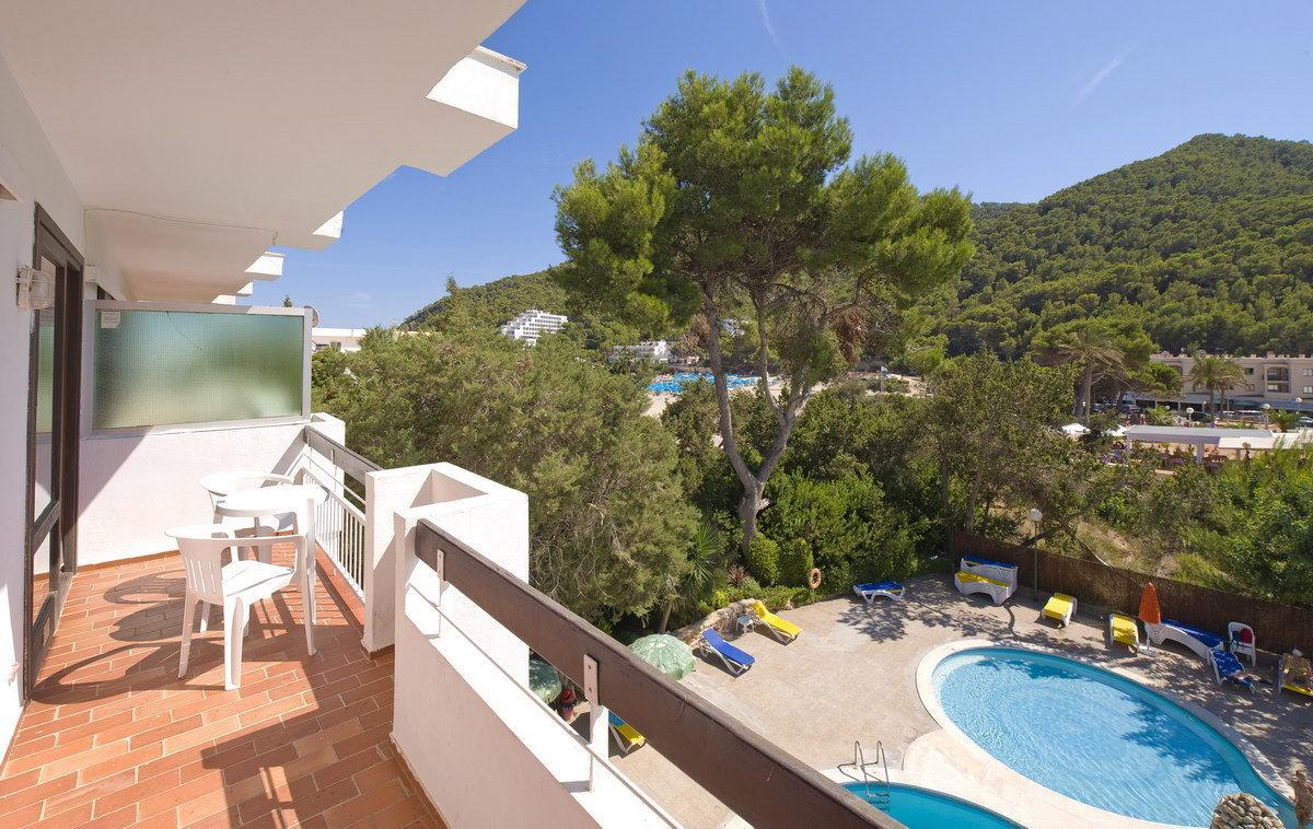 Apartamentos Cala Llonga Playa Eksteriør bilde